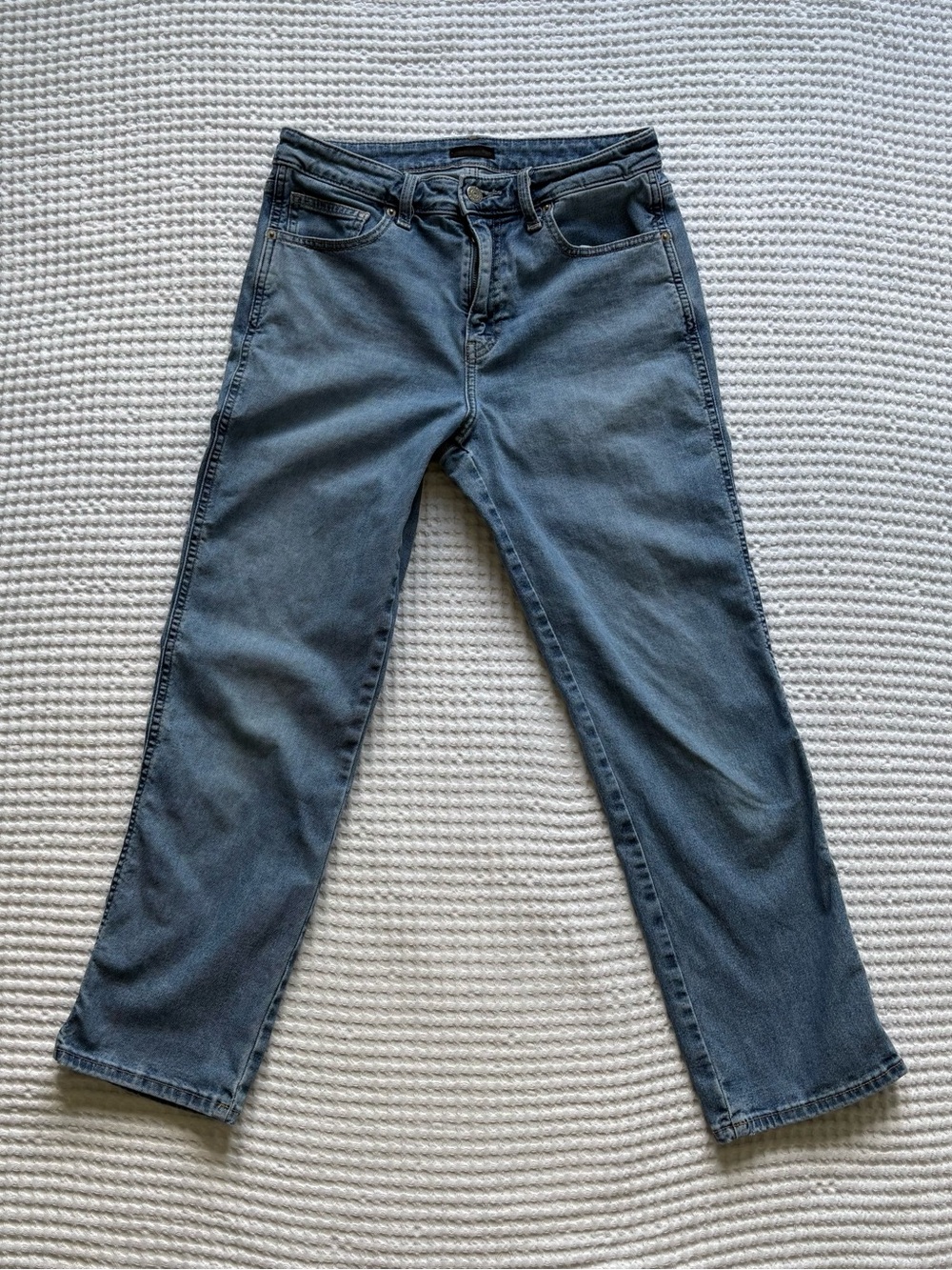 Uniqlo Light Wash Straight Leg Cropped Jeans - Size 27